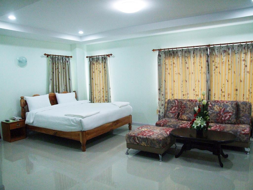 Ruan Rim Nam Hotel Roi Et Bilik gambar