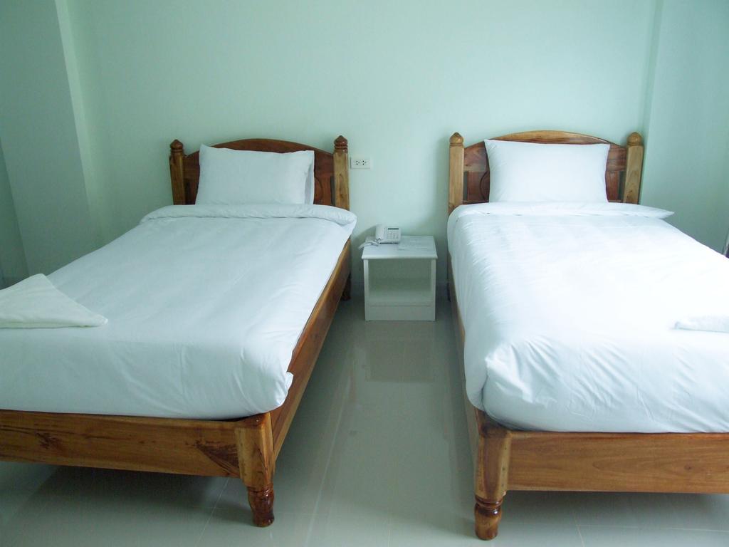 Ruan Rim Nam Hotel Roi Et Bilik gambar