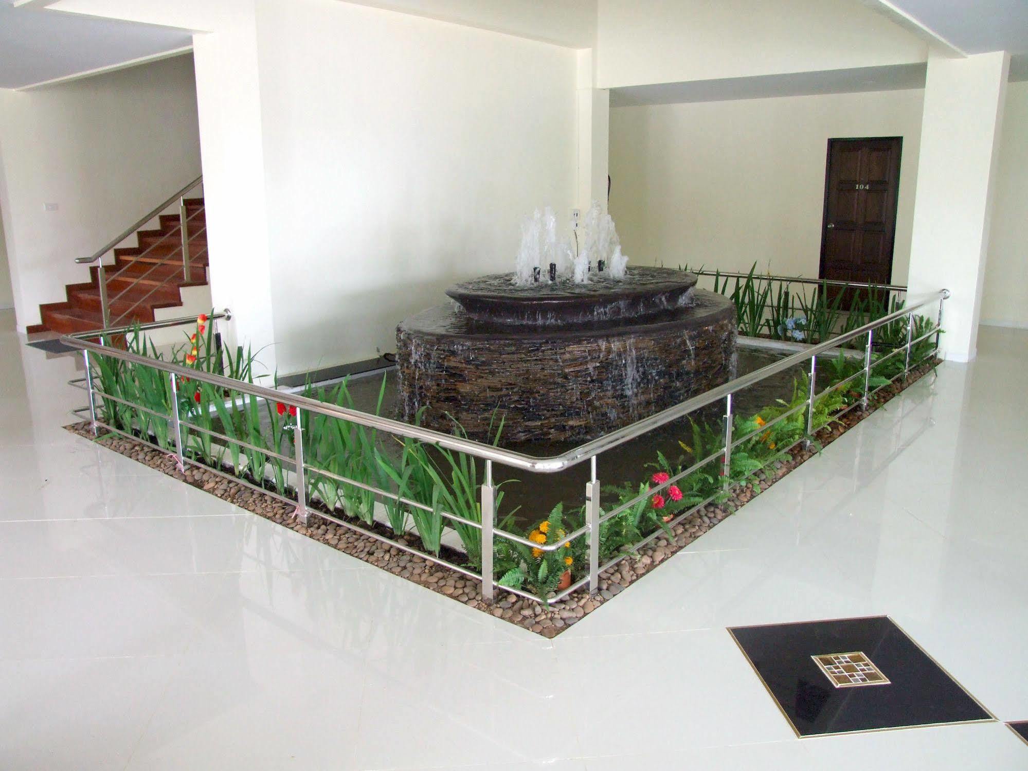 Ruan Rim Nam Hotel Roi Et Luaran gambar