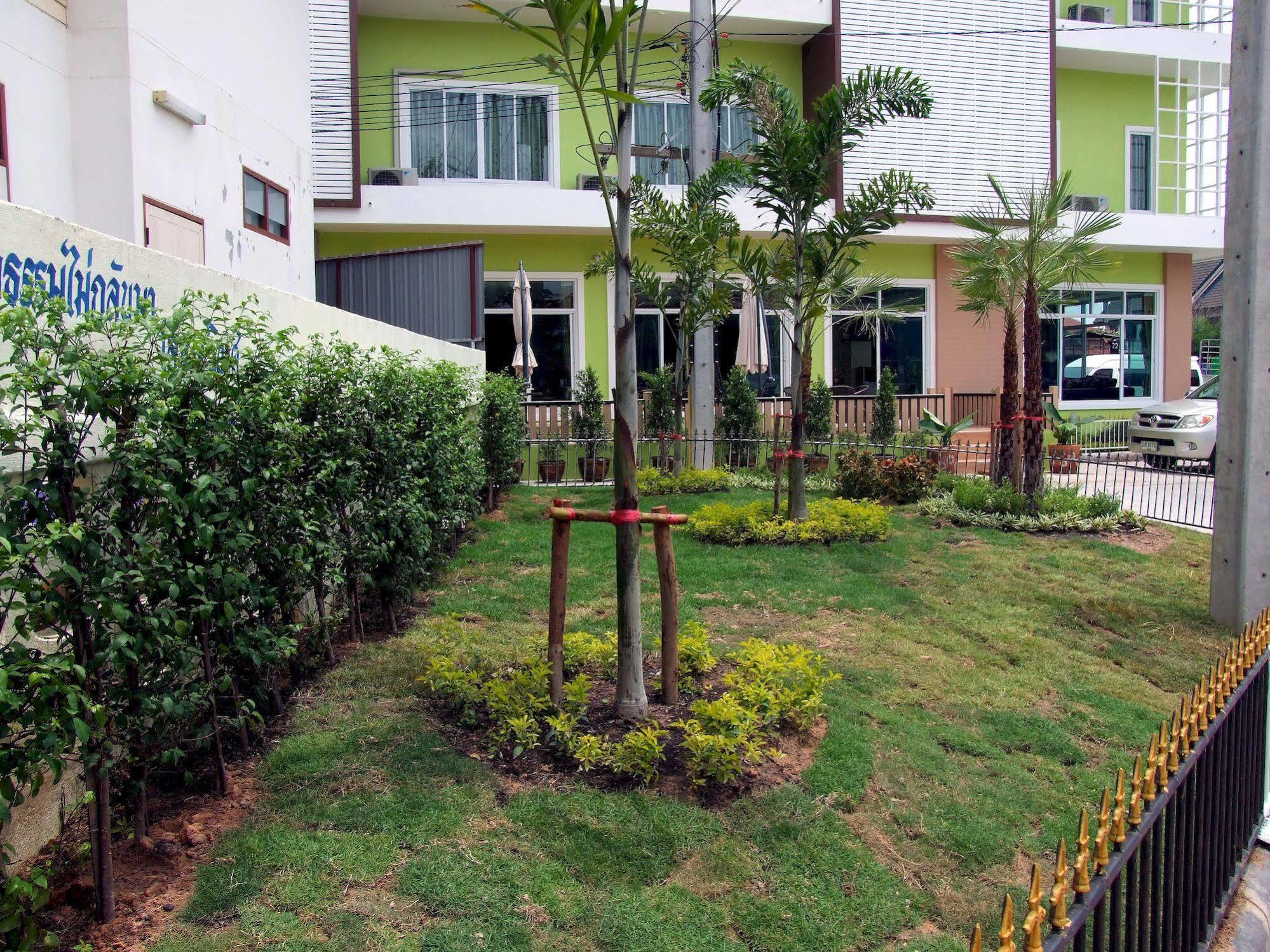 Ruan Rim Nam Hotel Roi Et Luaran gambar