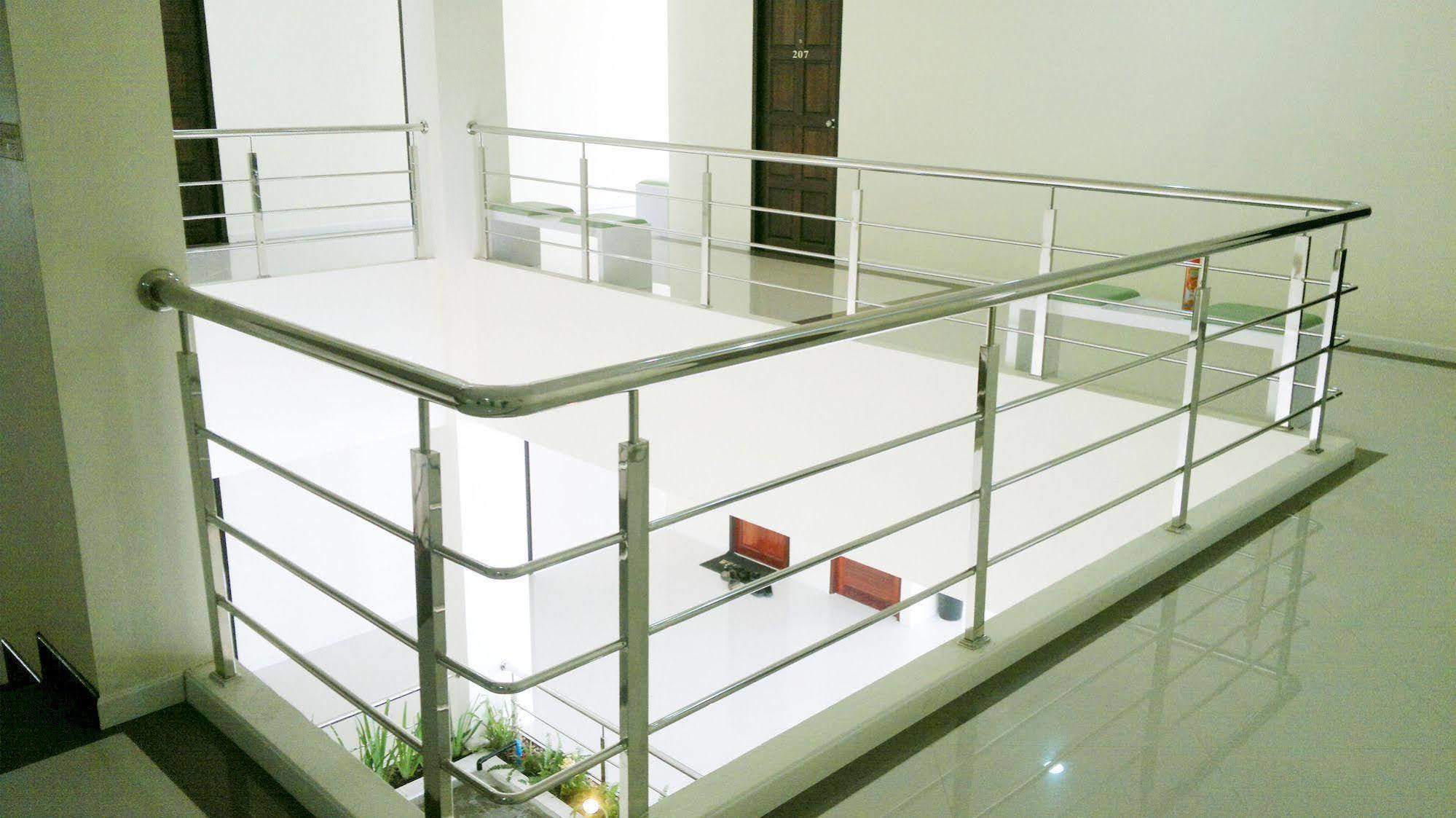 Ruan Rim Nam Hotel Roi Et Luaran gambar